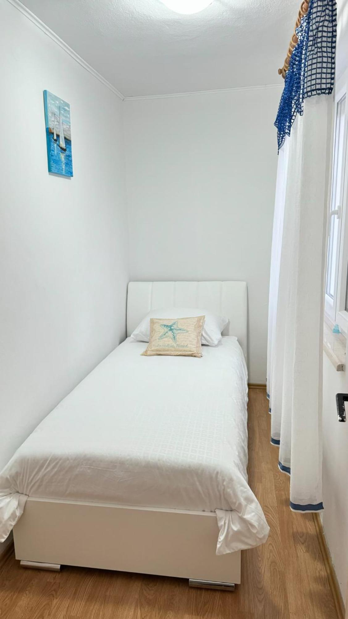 Apartman Perina Trogir Exterior photo